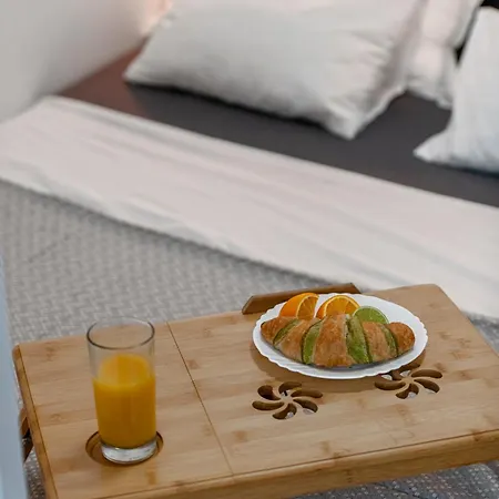 Апартаменты Petite Lapad Luxe - Bakery Basket And Free Parking *