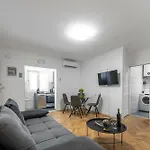 Apartment Petite Lapad Luxe - Bakery Basket And Free Parking *