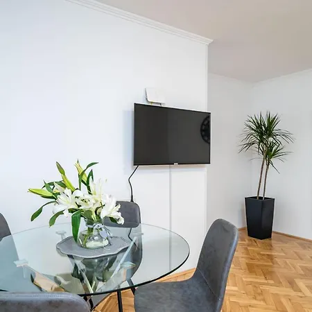 Knego With Parking Apartment Dubrovnik