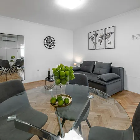 Petite Lapad Luxe - Bakery Basket And Free Parking Apartamento *