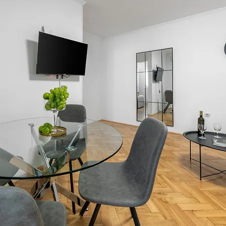 Petite Lapad Luxe - Bakery Basket And Free Parking *