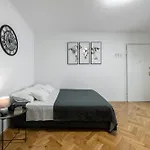 Petite Lapad Luxe - Bakery Basket And Free Parking Апартаменты