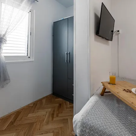 Petite Lapad Luxe - Bakery Basket And Free Parking Apartament *