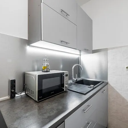 Petite Lapad Luxe - Bakery Basket And Free Parking Apartament